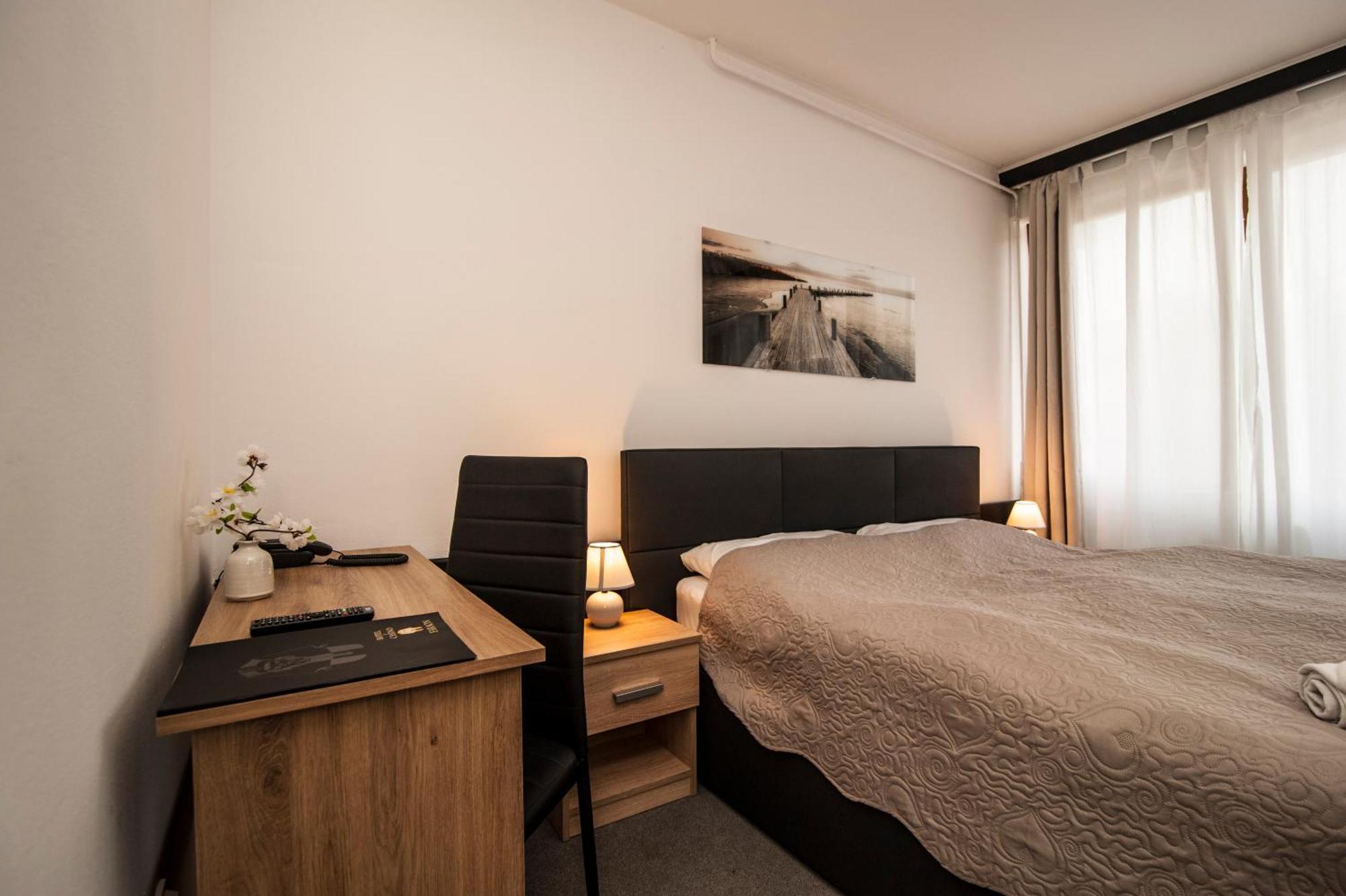 Hotel Faraon Celje Kamer foto